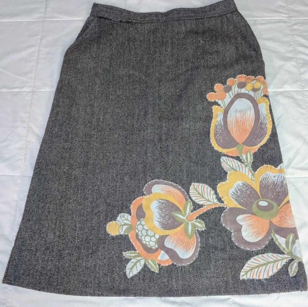 Wool Skirt Sz Small EUC!